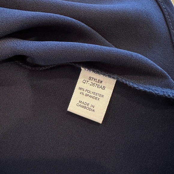 NWOT Navy blue blouse - Picture 4 of 5